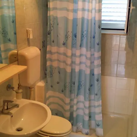 Quiet Escape Apartment