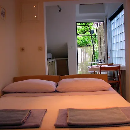 Apartment Quiet Escape