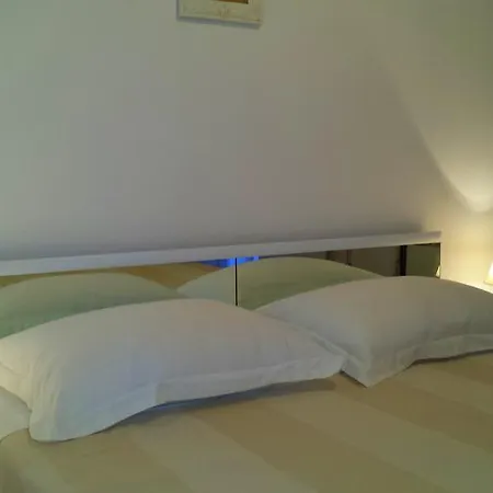 Quiet Escape Apartment *