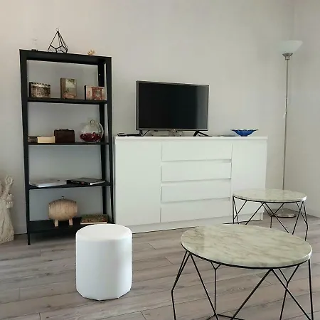 Quiet Escape Apartment *